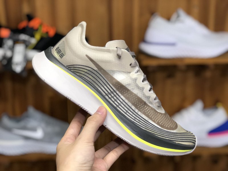 zoom fly sp sepia stone