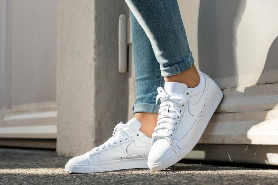 Men and Women’s Nike Blazer Low LE All White - FavSole.com