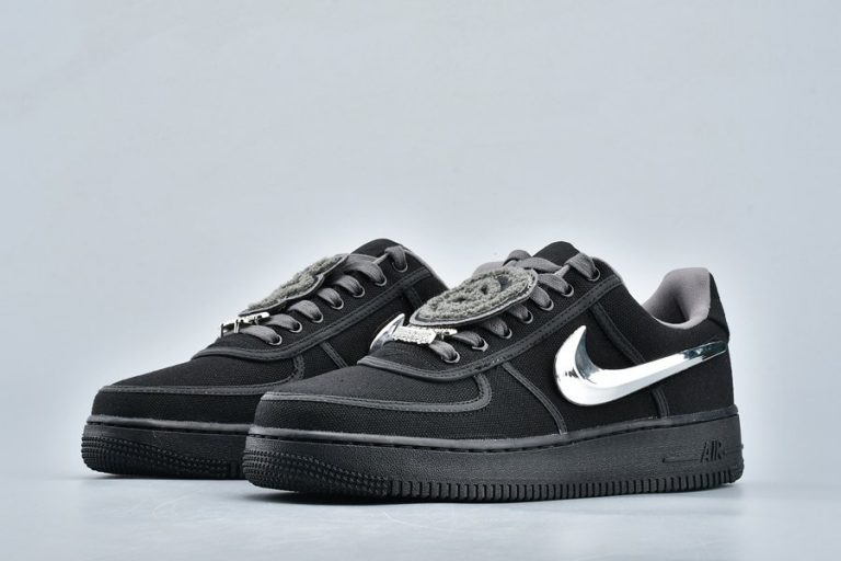 nike jordan 1 royal toe