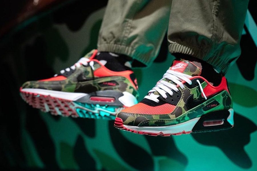 air max reverse duck camo