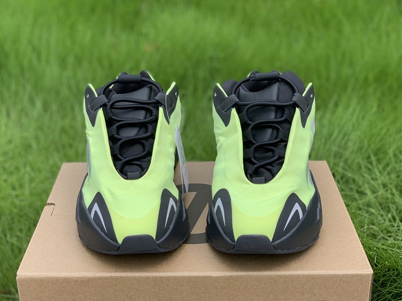 yeezy boost 700 mnvn yellow