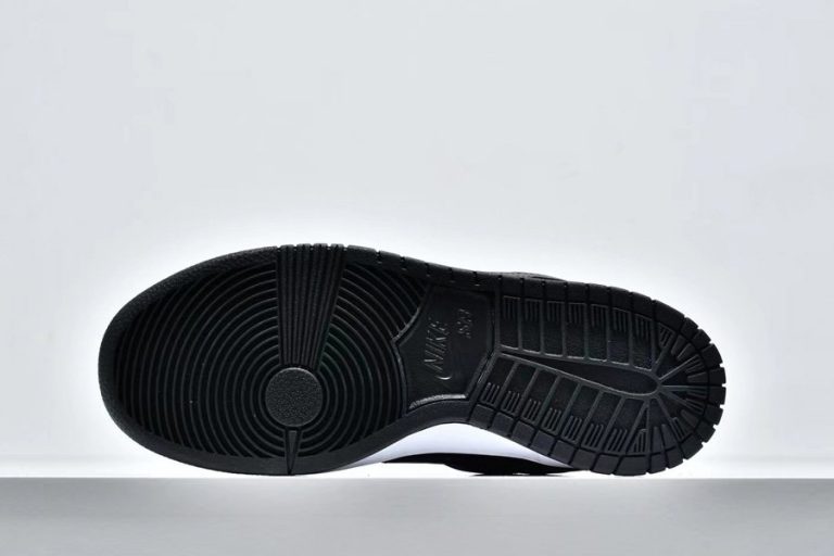 civilist x nike sb dunk low thermography