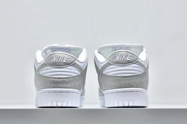 sb dunk low clean silver