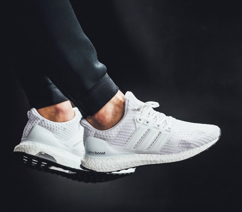 ultra boost 4.0 triple white on feet