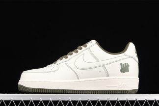 UNDEFEATED x Nike Air Force 1 Low White Army Green