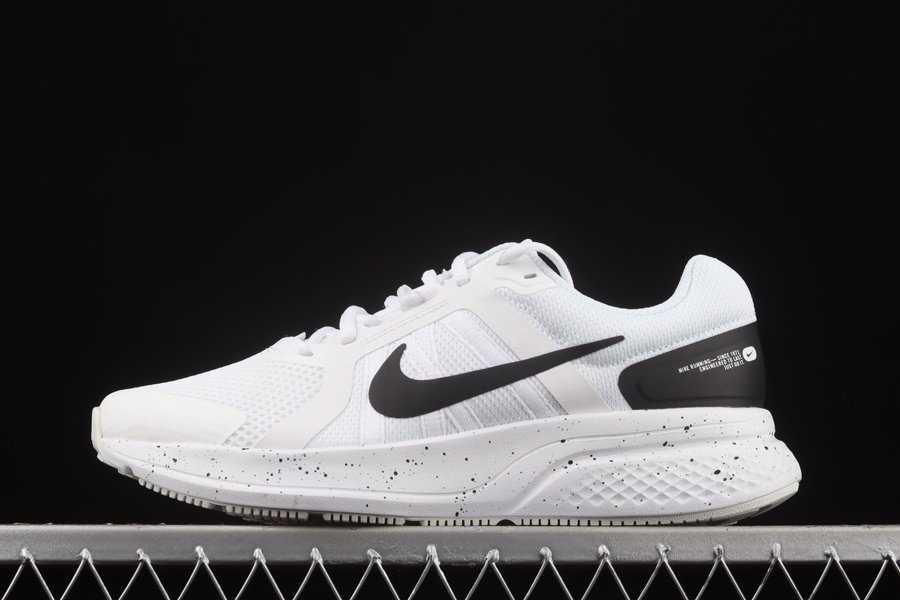 Mens Nike Run Swift 2 White Black Schuhe günstig online kaufen