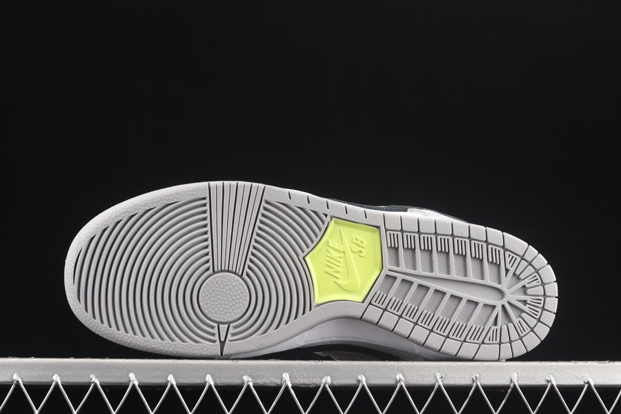 BQ6817-011 Nike SB Dunk Low Pro Medium Grey/White/Chlorophyll/Black ...