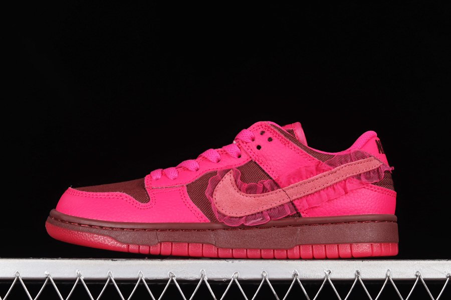 Nike Dunk Low Valentine's Day Prime Pink